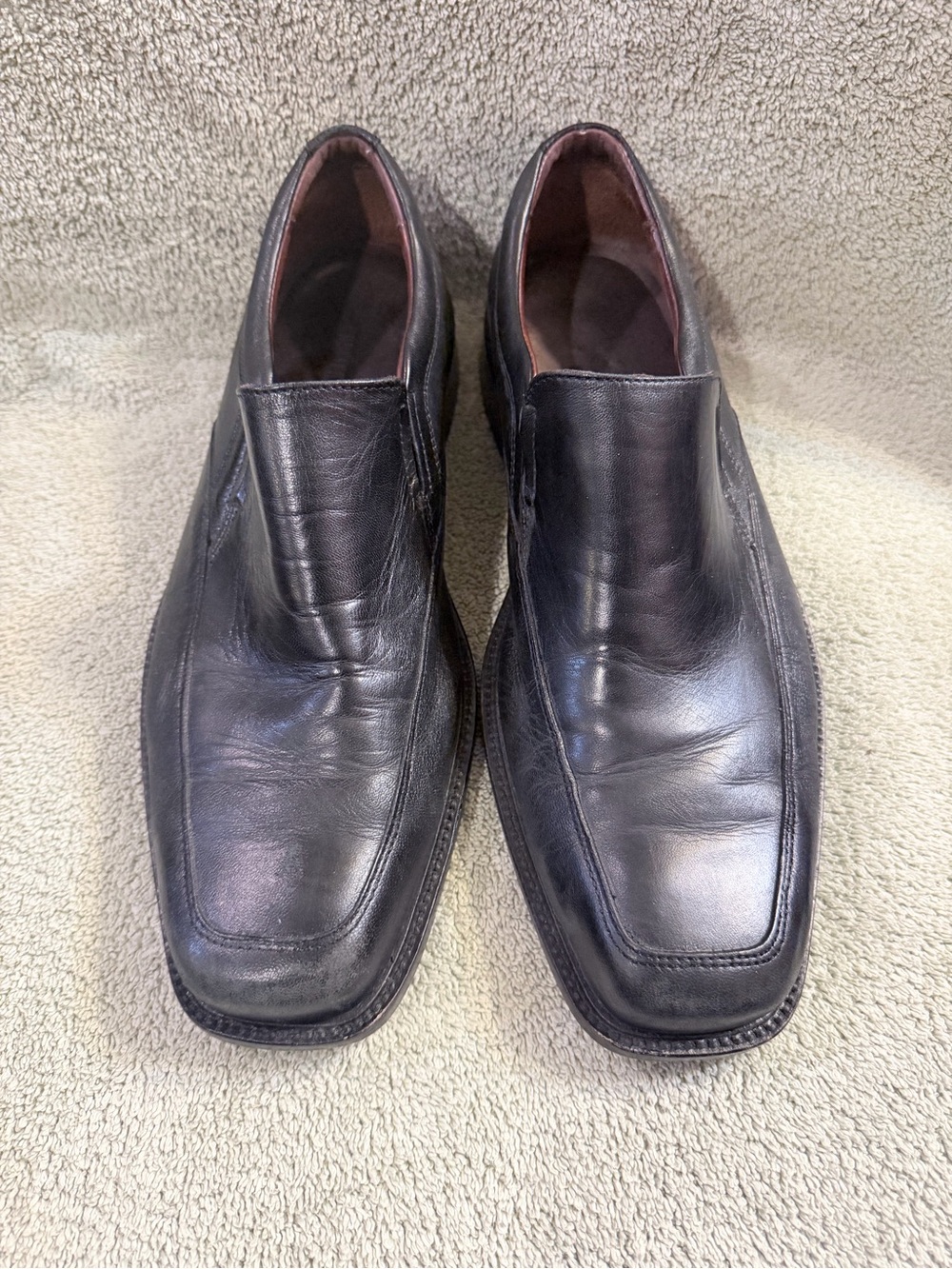 Johnston & Murphy Black Leather Slip-On Loafers